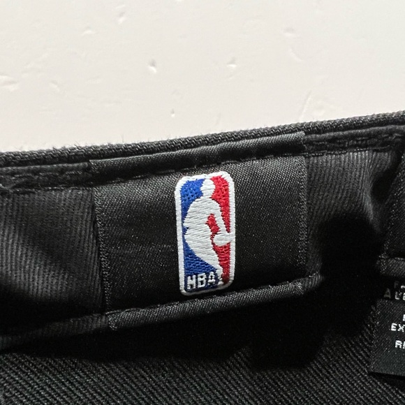 New Era, 59Fifty Fitted Hat, Chicago Bulls, Black & Red - Picture 9 of 9